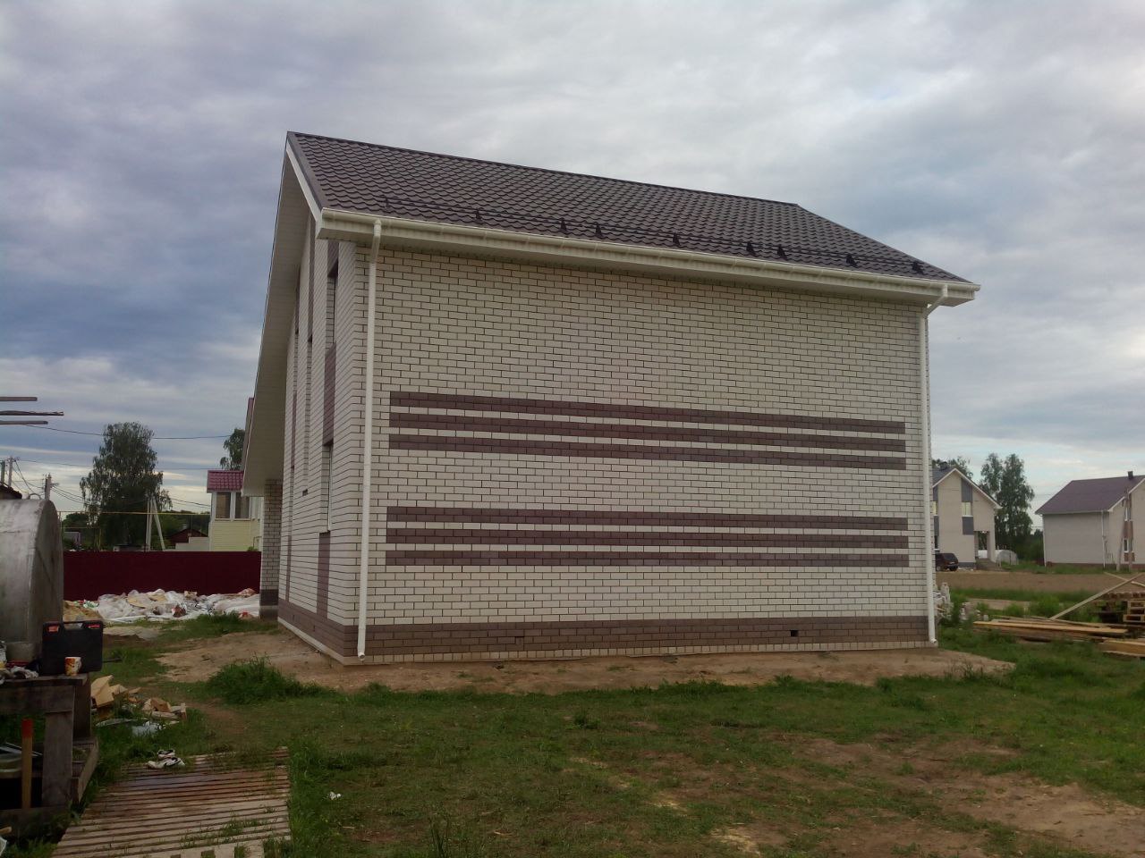 Дом 150м² с гаражом. Газосиликатный блок, силикатный кирпич
